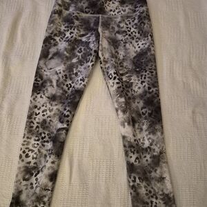 Evolution and Creation Gray & Black Animal Print Leggings
